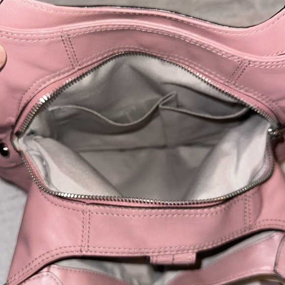 Pink coach shoulder bag - Picture 6 of 10